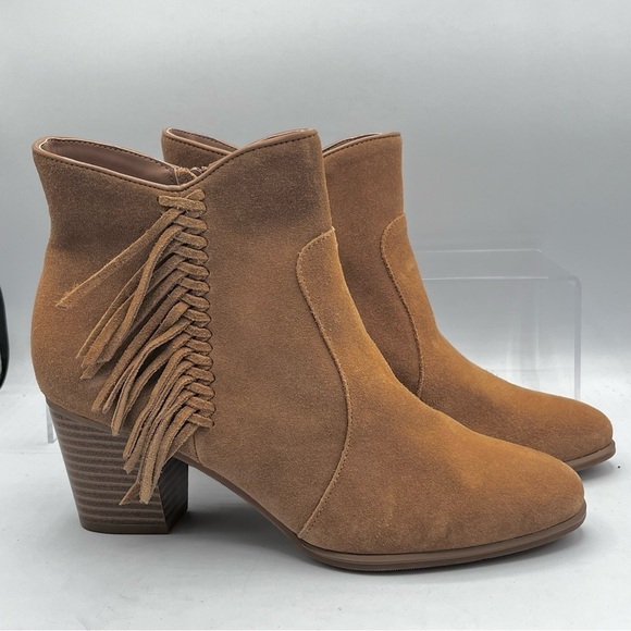 Bass Shoes - Bass Ankle Bootie Women’s Size 7.5 Tan Eve Suede Fringed Heeled Zip Boho fringe